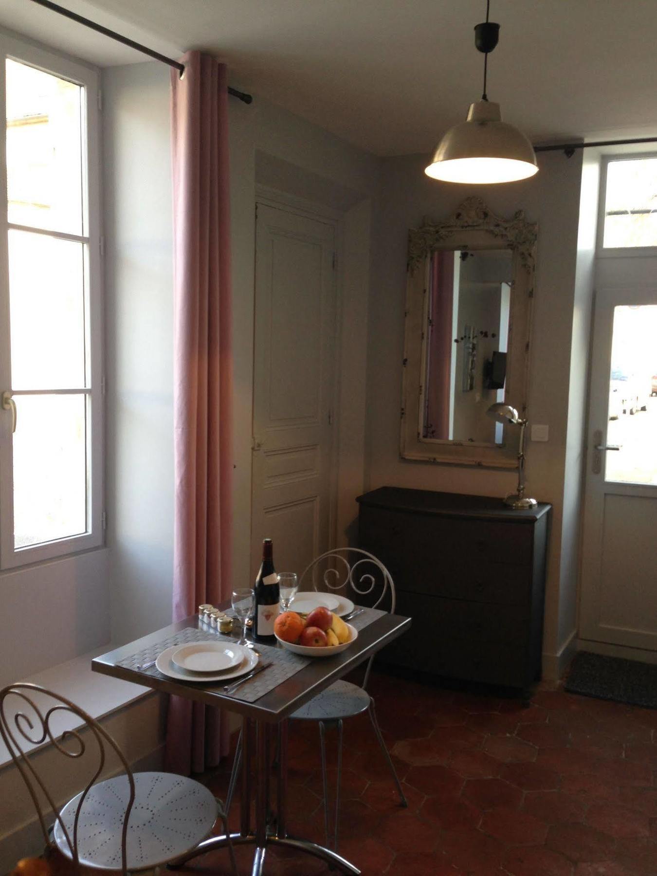 Escapade Apartment โบน ภายนอก รูปภาพ